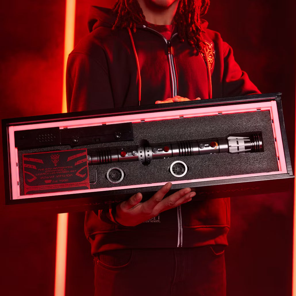El aprendiz Sith: Set empuñaduras réplica espada láser Darth Maul, edición limitada, Star Wars: La amenaza fantasma, 25.º aniversario